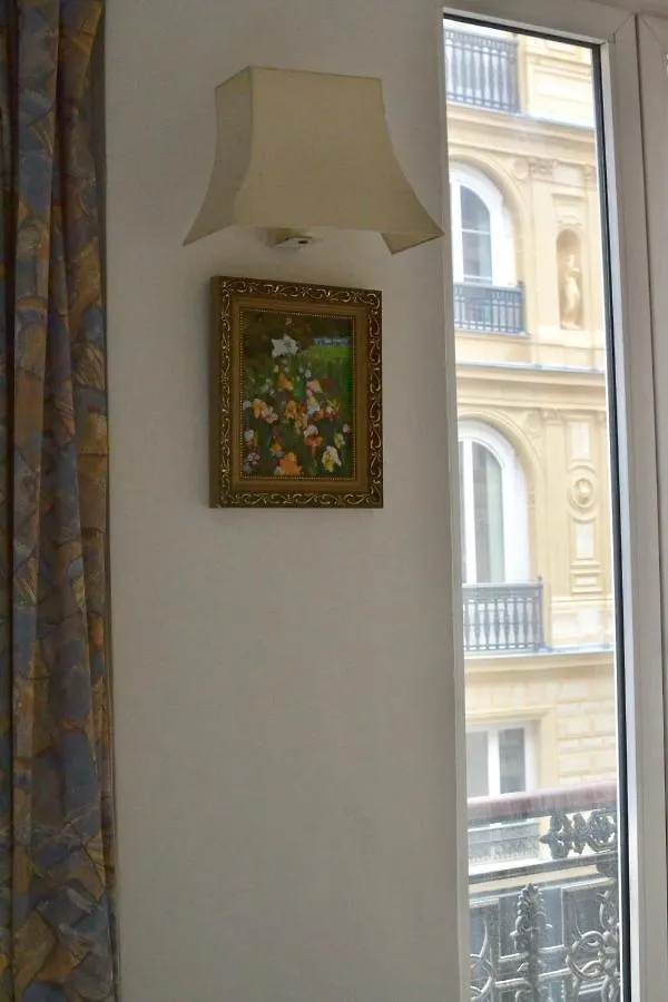 Отель Royal Bergere 3*