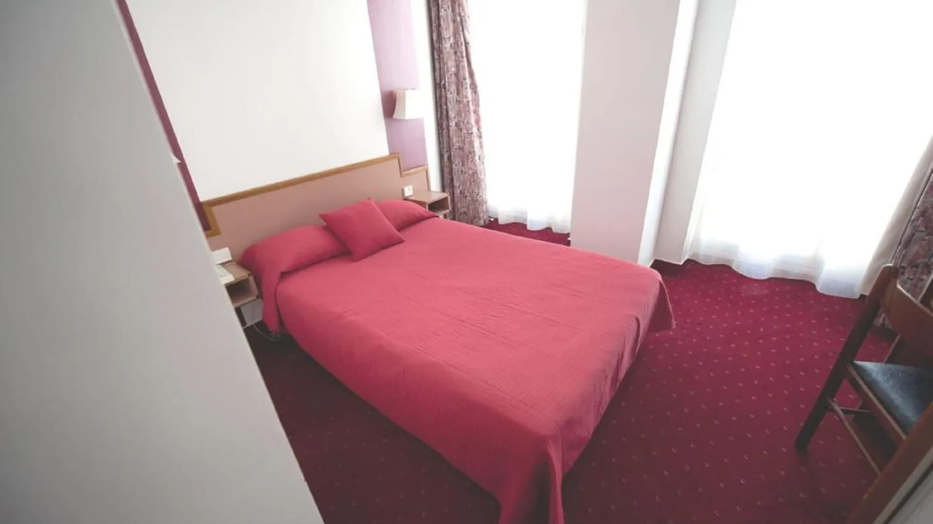 Hotel Royal Bergere 3*