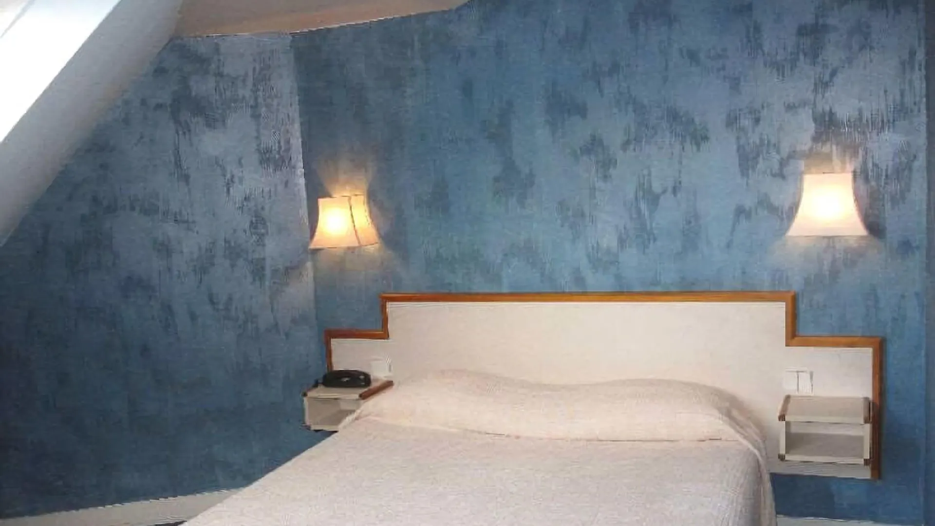 Hotel Royal Bergere 3*